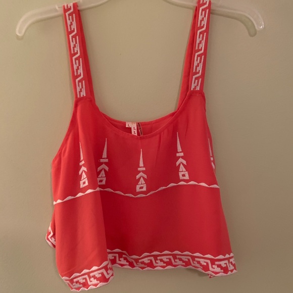 Top - Picture 1 of 1